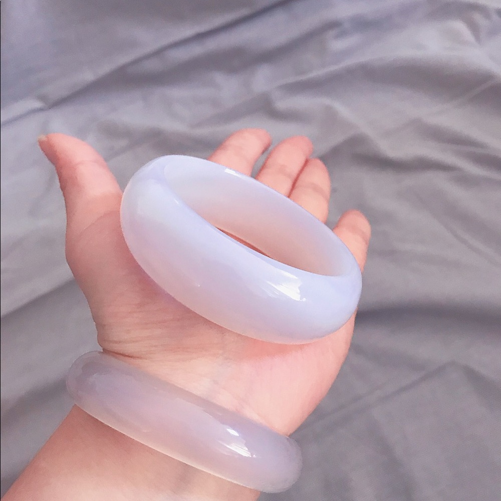 Highly Collectible - Chalcedony Bangle Bracelet